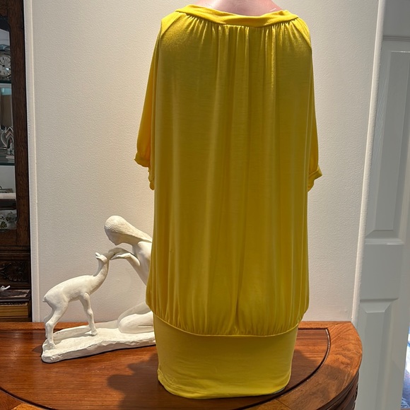 Pretty Yellow Women’s Top - Picture 5 of 6